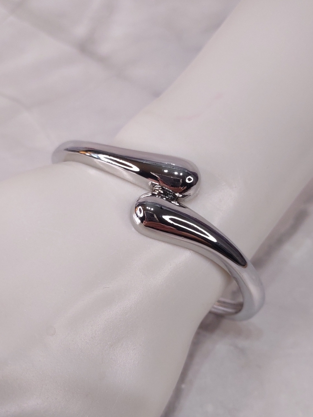 Contemporary Silver-Plate Hinged Bypass Bangle Bracelet